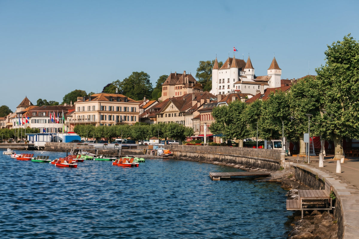 Nyon, en Suisse, au bord du lac Léman